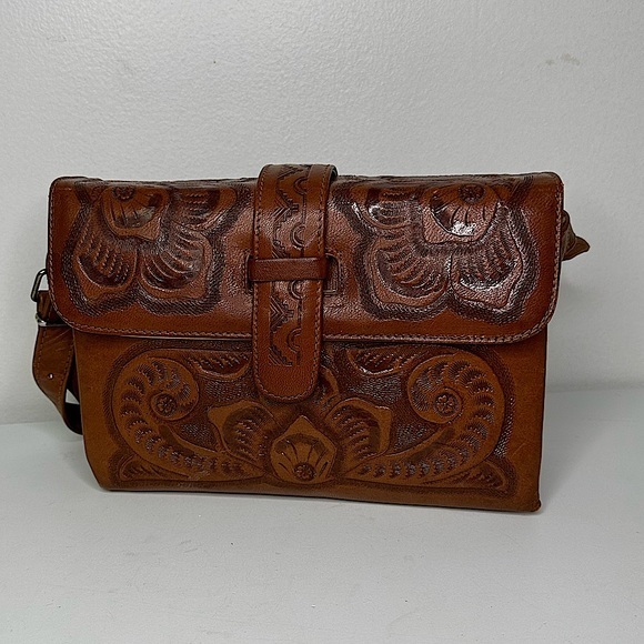 Handbags - Vintage Lone Tooled Leather Purse Brown‎ Tan style Embossed